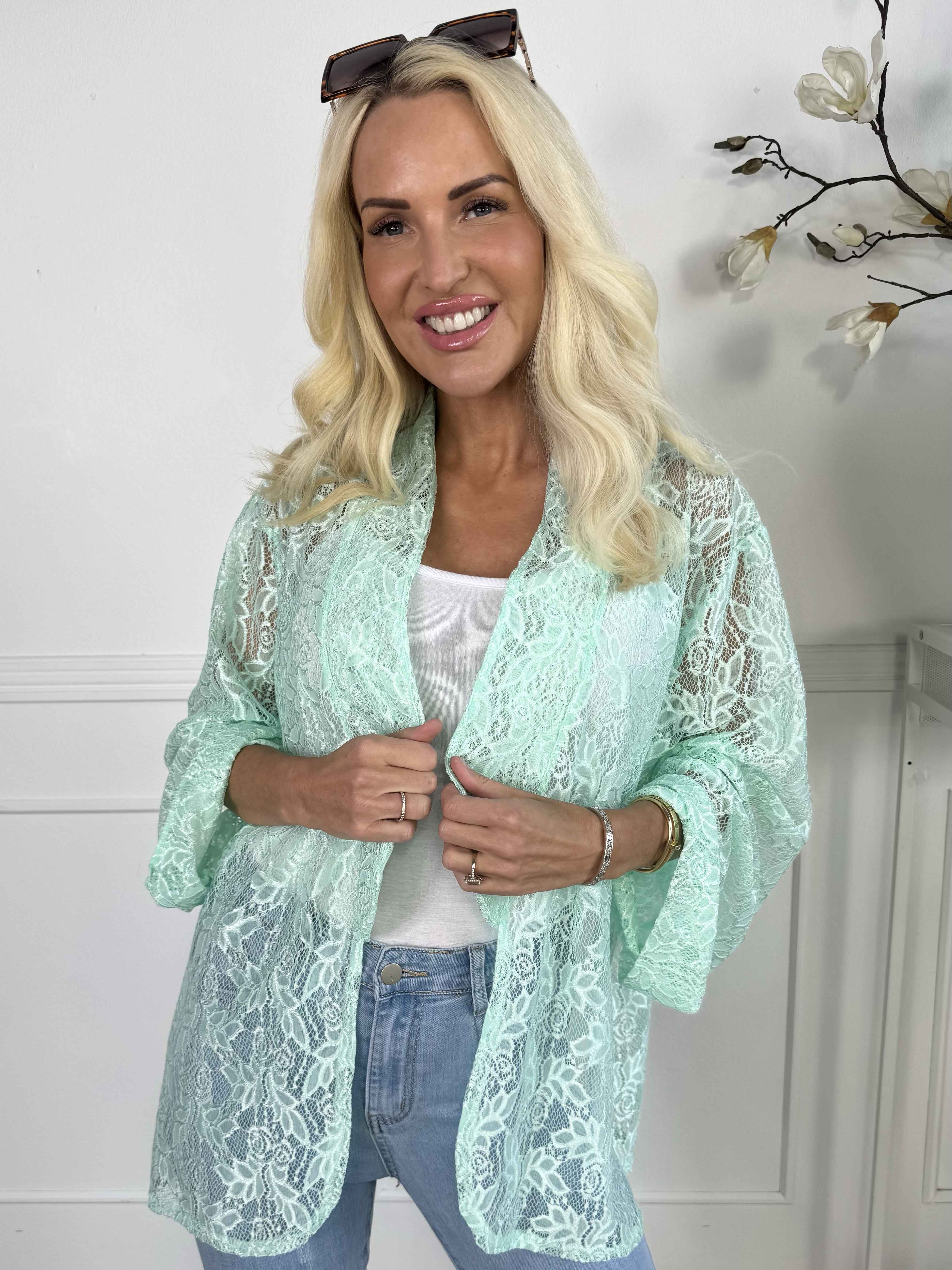 Sigga - Fin kofta i spets